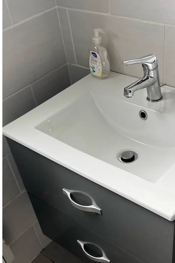 Lavabo après nettoyage